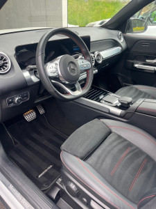 Photo de galerie - NETTOYAGE AUTOMOBILES INTÉRIEUR 