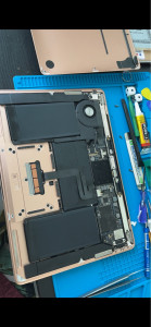 Photo de galerie - Changement de Batterie MacBook Air