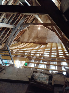 Photo de galerie - Création d'une trémie et rehaussement du plancher avant pose d'osb 