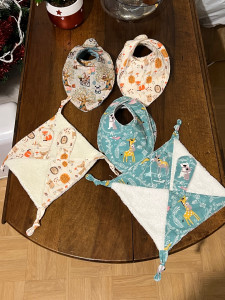 Photo de galerie - Ensemble pour un bébé. 