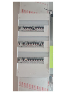 Photo de galerie - Installation d'un tableau électrique + Branchement.