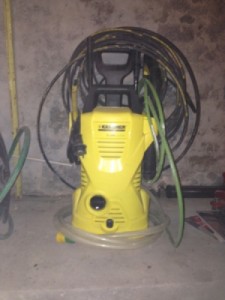 Photo de galerie - Bonjour, je propose mon Karcher Électrique avec prise rapide pour l'arrivée d'eau. 