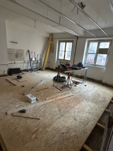 Photo de galerie - Rénovation le sol plancher pose sol, Placo, peinture