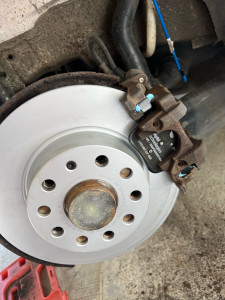 Photo de galerie - Réparation voiture