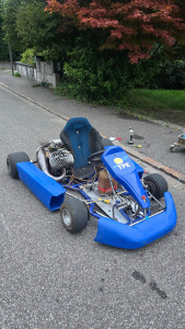 Photo de galerie - Réparation, nettoyage carburateur, moteur et châssis, remise en marche de ce karting de compétition qui n'avait pas tourné depuis 8 ans.