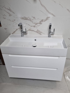 Photo de galerie - POSE MEUBLE ET LAVABO DOUBLE 