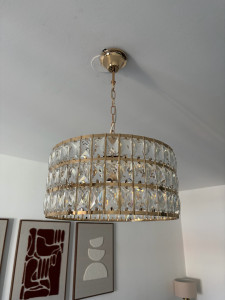 Photo de galerie - Fixation de lustre 