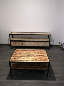 Photo de galerie - Meuble metal / bois