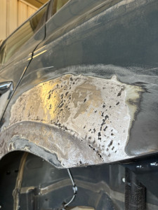 Photo de galerie - Redressage aile arrière 