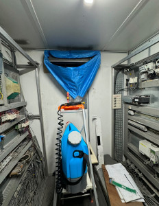 Photo de galerie - Maintenance et désinfection d'un climatiseur. Nettoyage complet