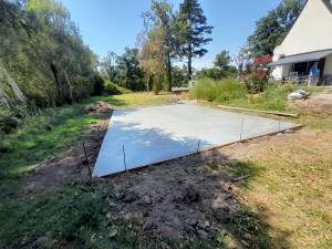 Photo de galerie - Dalle béton pour piscine hors sol