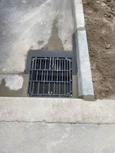 Photo de galerie - Pose D une grille D évacuation D eau 