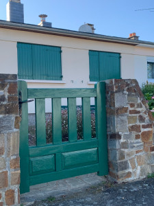 Photo de galerie - Pindre des volets et une porte 