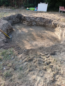 Photo de galerie - Évacuation complet d'un bassin en béton. Casser au BRH 