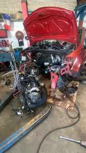 Photo de galerie - Dépose repose du moteur de mon véhicule personnel pour révision complète avec distribution et embrayage 