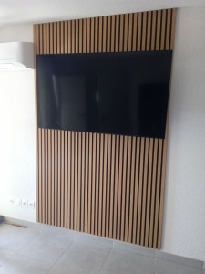 Photo de galerie - Montage de crédence avec support télé 