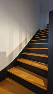 Photo de galerie - Mise en peinture escalier 