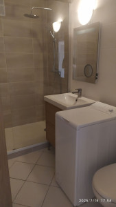 Photo de galerie - Réalisation renovation salle de bains
carrelage, faience, plomberie.... 
