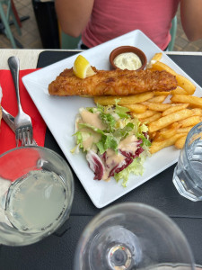 Photo de galerie - Poisson pané frites
