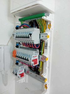 Photo de galerie - Installation d'un tableau électrique 
