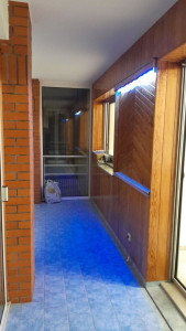 Photo de galerie - Ponçage complet avec pose de vernis. 