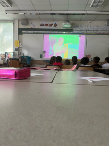 Photo de galerie - Aide aux devoirs enfants à besoin spécifique 