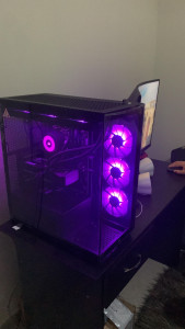 Photo de galerie - Réparation, mise à niveau et montage de pc gamer. durée de l'intervention 3h. résultat pc silencieux, bruit de ventilateurs supprimé, machine propre et plus performante. 