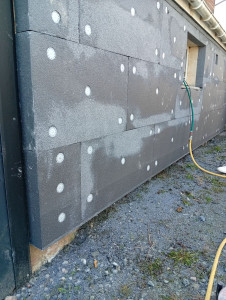 Photo de galerie - Isolation extérieure, colle ,toile et grisé