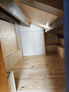 Photo de galerie - Pose plancher lambris aménagement placard