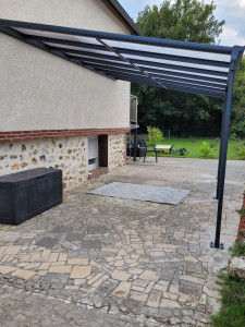 Photo de galerie - Montage/installation d'une pergola adossée en kit