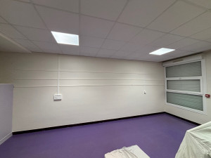 Photo de galerie - Peinture complète dans une salle de classe