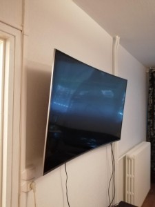 Photo de galerie - Pose d'une télévision au mur ou autres meubles... 