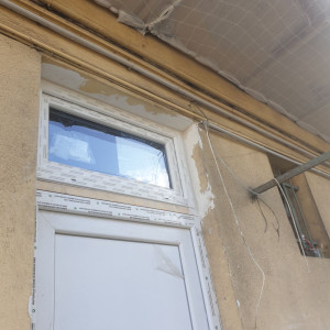Photo de galerie - Pose des portes et fenêtres en PVC 