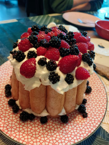 Photo de galerie - Charlotte aux fruits rouges 