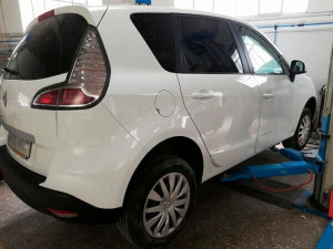 Photo de galerie - Réparation glissement latéral sur Renault Scenic