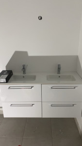 Photo de galerie - Pose meuble et double vasque et raccordement 