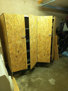 Photo de galerie -  création de portes pour ces étagères de garage