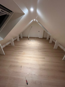 Photo de galerie - Voilà le résultat après les travaux d’enduit et peinture plus la pose du sol 