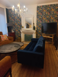 Photo de galerie - Nettoyage de canapés, sol, et mobiliers et réorganisation d'intérieur réalisés 