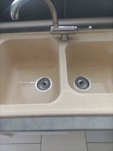 Photo de galerie - évier nettoyé avec soins 