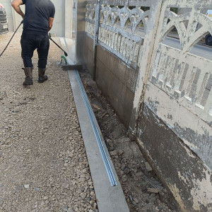 Photo de galerie - Réalisation seuil portail coulissant 4 m