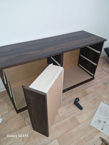 Photo de galerie - Montage de commode 