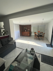 Photo de galerie - J’ai fait le Placoplatre est le parquet et la peinture 