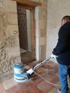 Photo de galerie - Surfaceuse ponceuse de sol