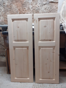 Photo de galerie - Volets intérieurs en Pin.