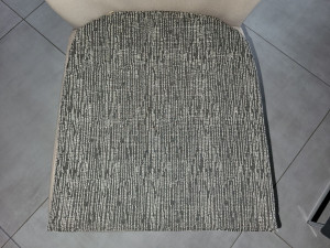 Photo de galerie - Galette de chaises sur mesure avec glissière et mousse.