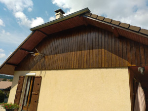 Photo de galerie - Ponçage et lasure bardage 