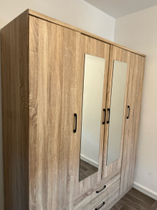 Photo de galerie - Montage d’une armoire dressing en 3h30 