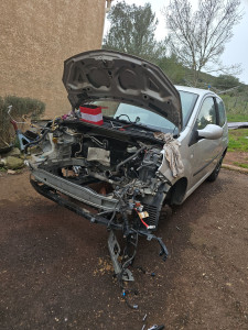 Photo de galerie - Remplacement moteur twingo 1.5 dci

