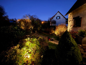 Photo de galerie - Réalisation d’éclairages extérieurs 